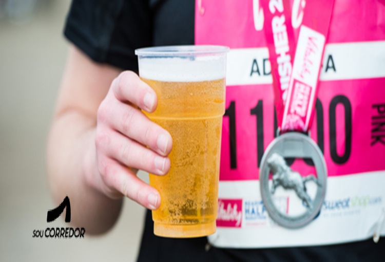 O que a cerveja causa no corpo do corredor? Saiba quando evitar